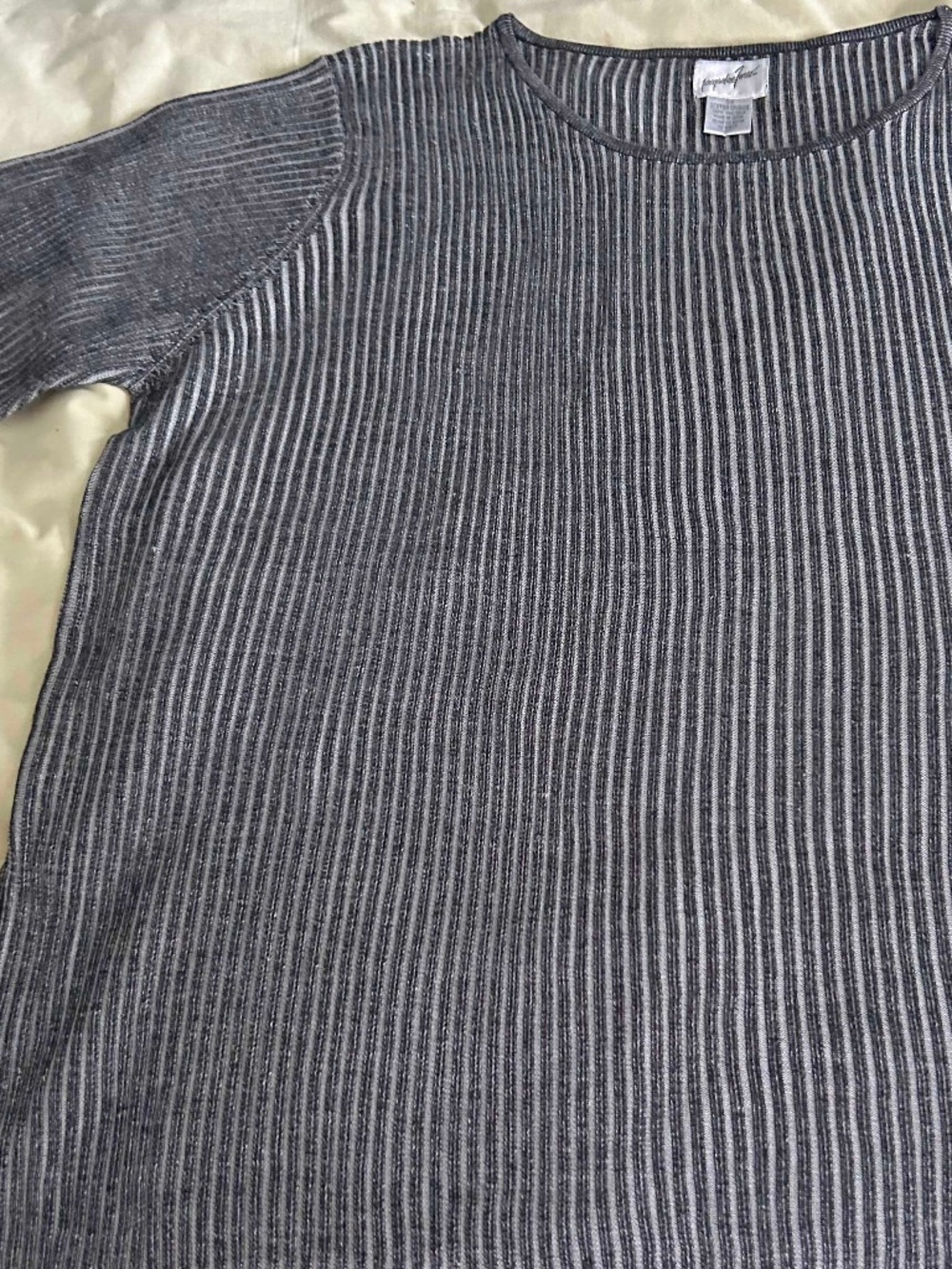 SWEATER, PULLOVER, 100% SILK, GREY & WHITE STRIPE, SIZE 3XL, VERTICAL BANDS,